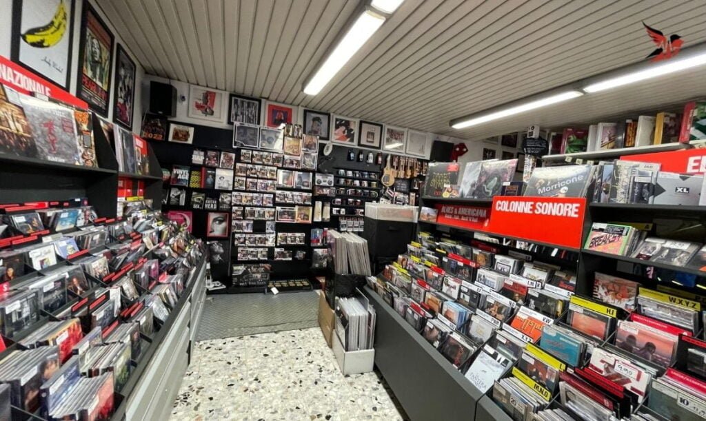 Semm Music Store & More - Record Store in Bologna - Travel2Concert