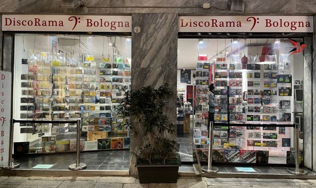 DiscoRama - Record Store in Bologna - Travel2Concert