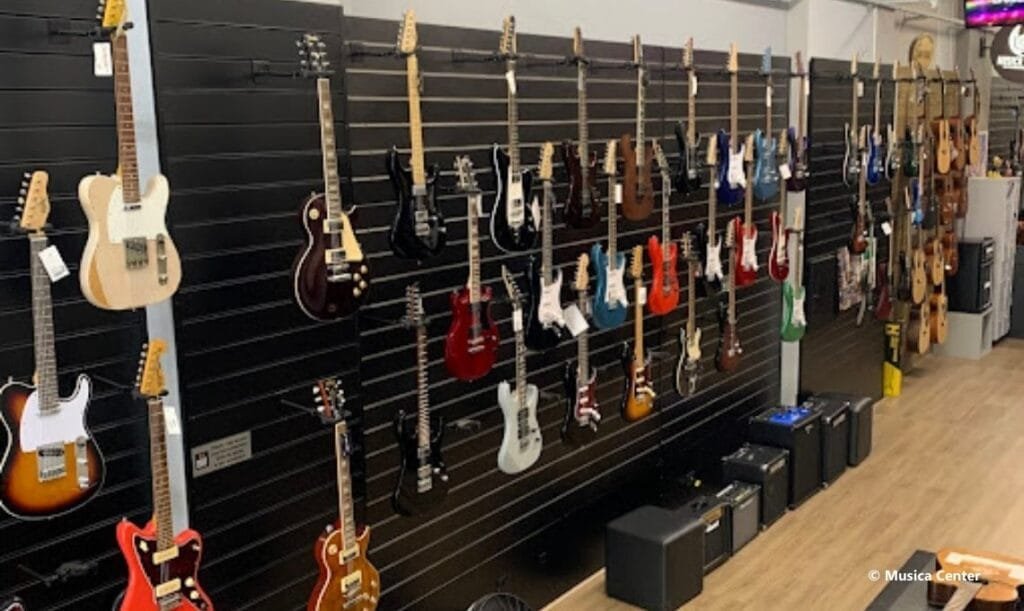 Musica Center - Music Shop in Curitiba, Brazil - Travel 2 Concert