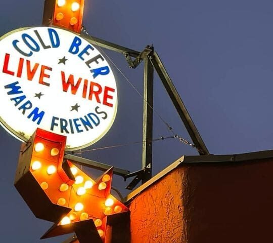 Live WireLive WireLive Wire
