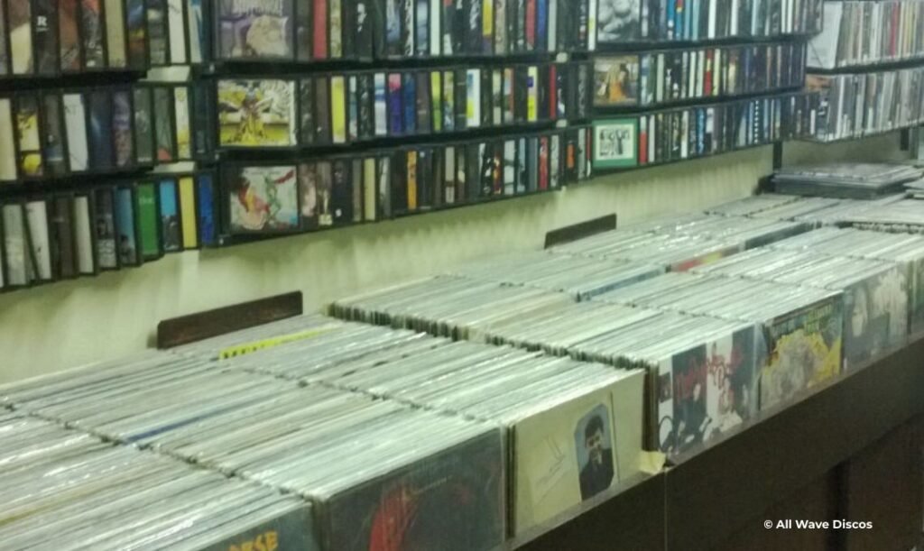 All Wave Discos - Record Shops in Belo Horizonte, Brazil - Travel 2 Concert