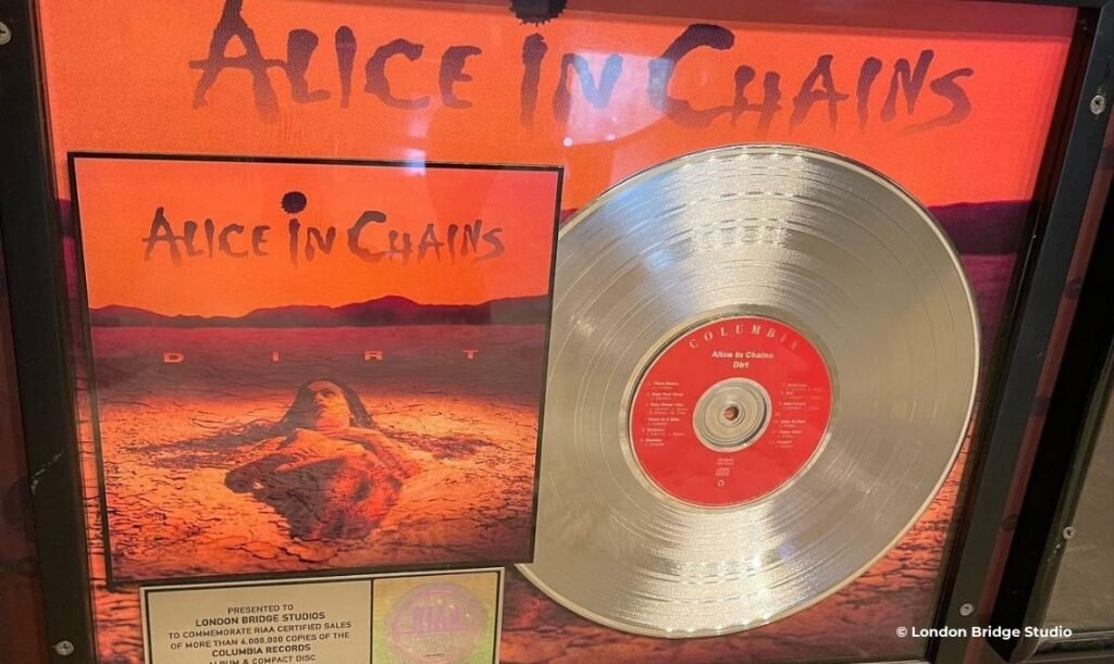 London Bridge Studio - Alice in Chains Landmaks in Seattle, USA - Travel 2 concert