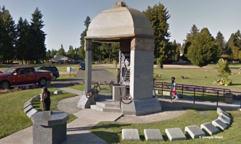 Jimi Hendrix Memorial, in Renton, USA - Travel 2 Concert