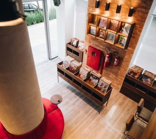 Now Play Vinyl Store Now Play Vinyl Store