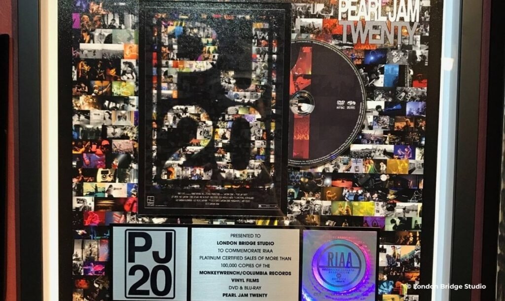 London Bridge Studio - Pearl Jam Landmaks in Seattle, USA - Travel 2 concert