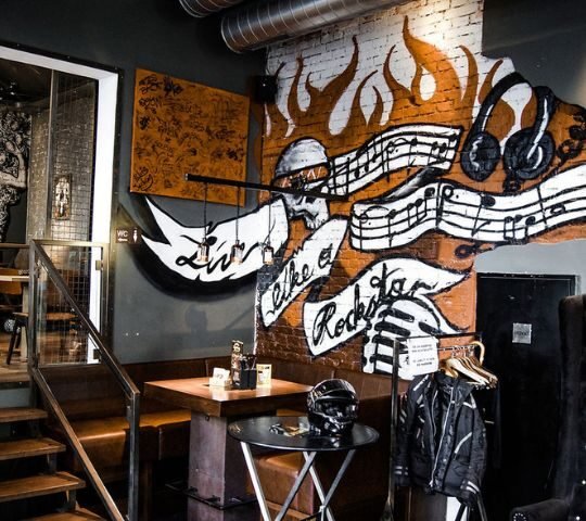 Addicted to Rock Bar & Burger Addicted to Rock Bar & Burger